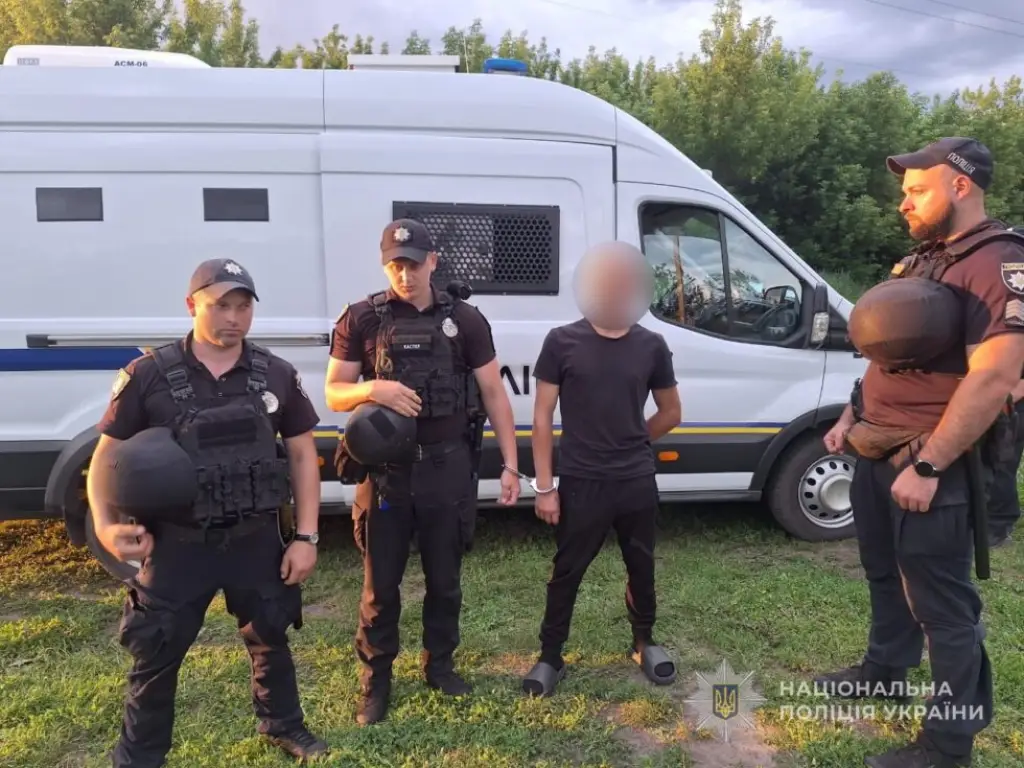 На Охтирщині двоє чоловіків до смерті побили знайомого і закопали тіло в чагарниках