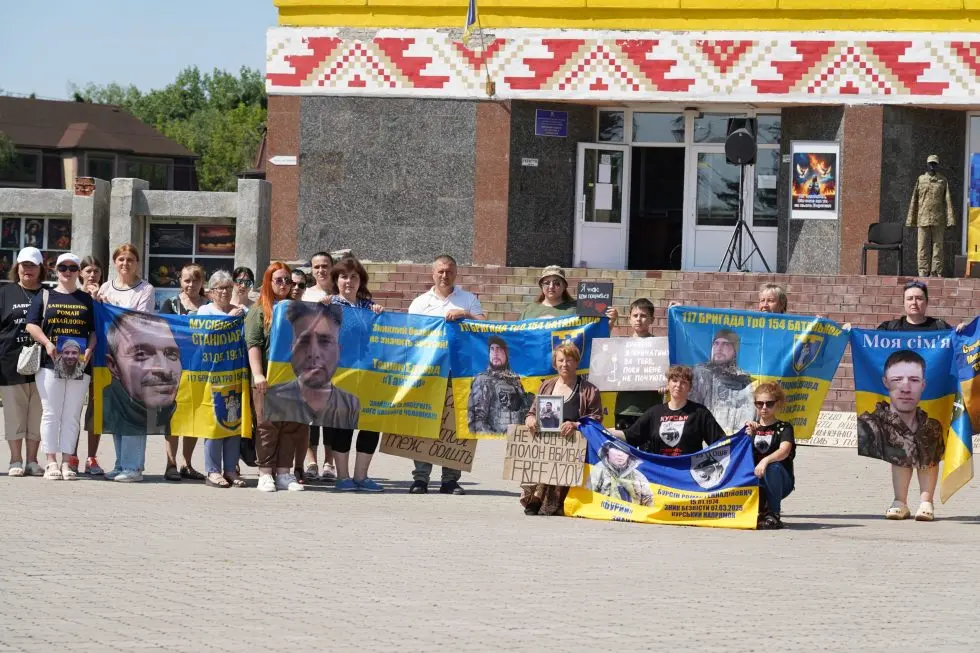 Допомога родинам полонених в Охтирці: куди звертатися