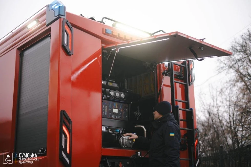 Сумщина отримала пожежно-рятувальний автомобіль від партнерів із Польщі