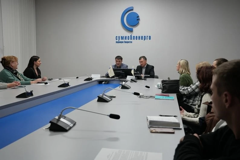 «Чому один будинок зі світлом, а інший — без?»: у «Сумиобленерго» пояснили принцип розподілу електроенергії