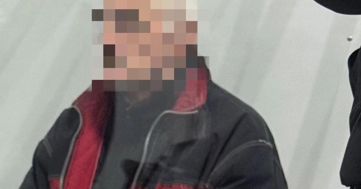 У Сумах підозрюваного у стрілянині по підлітках взяли під варту без права на заставу