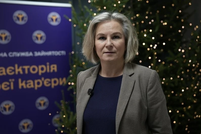 В Сумах жінки освоюють нові професії: від кранів до тролейбусів