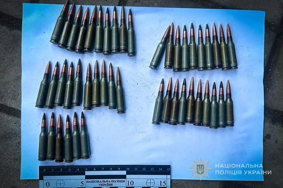 Боєприпаси й вибухівка вдома: справу жителя Харківщини передали до суду Охтирщини
