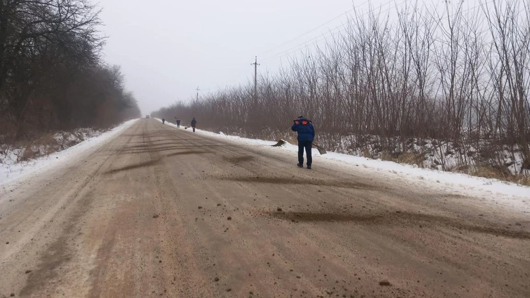 Золоті дороги Сумщини: на боротьбу з ожеледицею витратили понад 23 мільйони гривень
