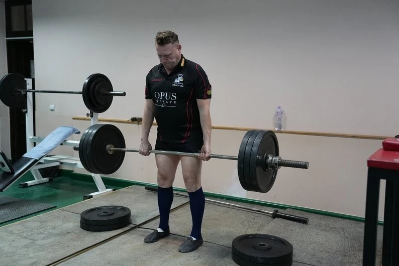 Доцент з гантелями: як філософ із Сум став чемпіоном України з паверліфтингу