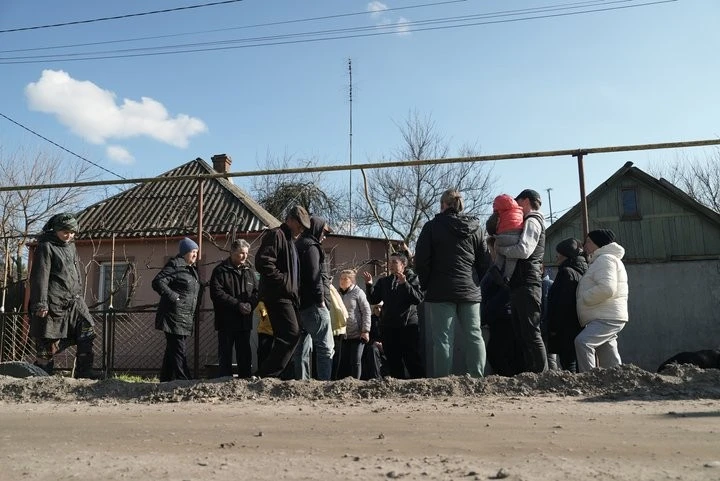 Спрага та бездоріжжя Новоселиці: коли в селі з’явиться вода і транспорт