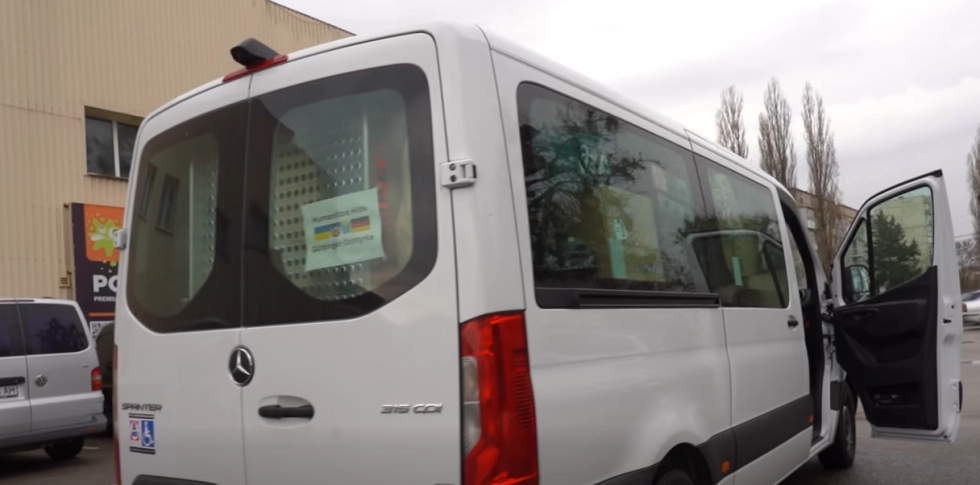 Німецька солідарність у дії: Охтирка прийняла спецтранспорт та обладнання від Геттінгена
