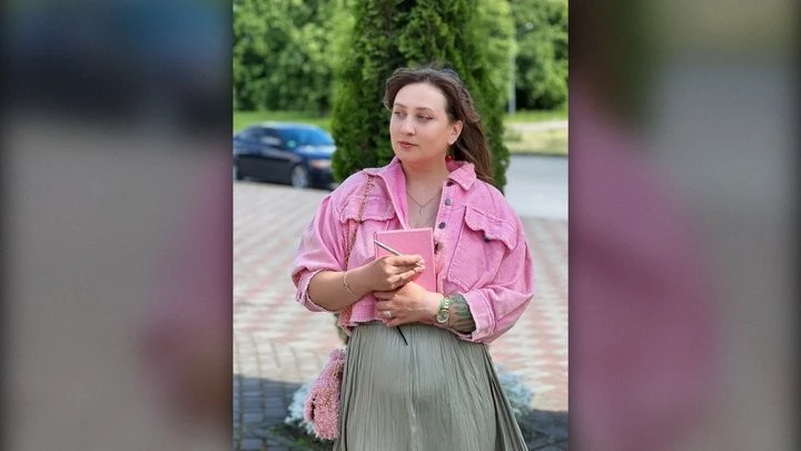Без інструкцій та цензури: у Шостці написали відвертий роман про дорослішання жінки