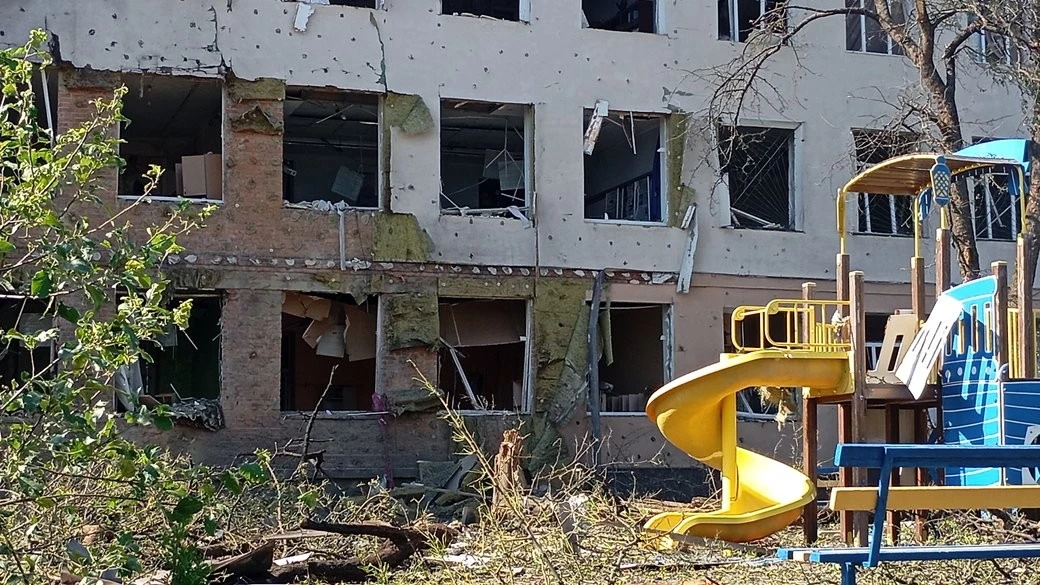 Російські удари по Сумщині: зруйнована школа та поранені цивільні