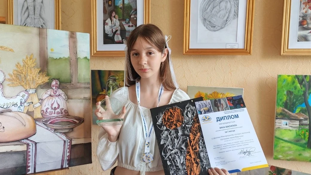 Тріумф у Відні: юна художниця із Сумщини підкорила міжнародне журі філософським малюнком