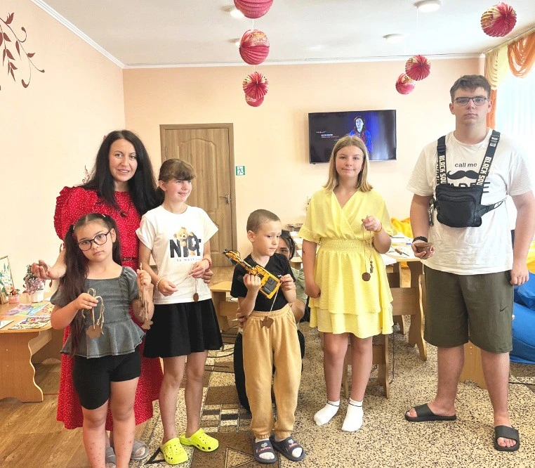 Творча реабілітація: як ліплення з глини допомагає дітям в Охтирці здійснювати мрії